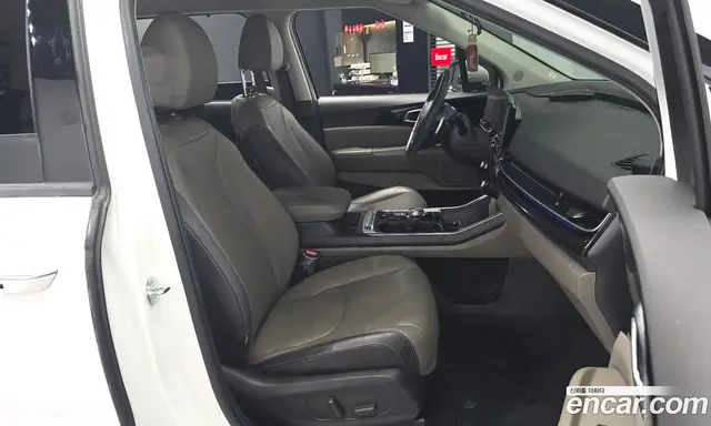 Kia Carnival 2024 2.2 автомат (гидро), миниатюра 11