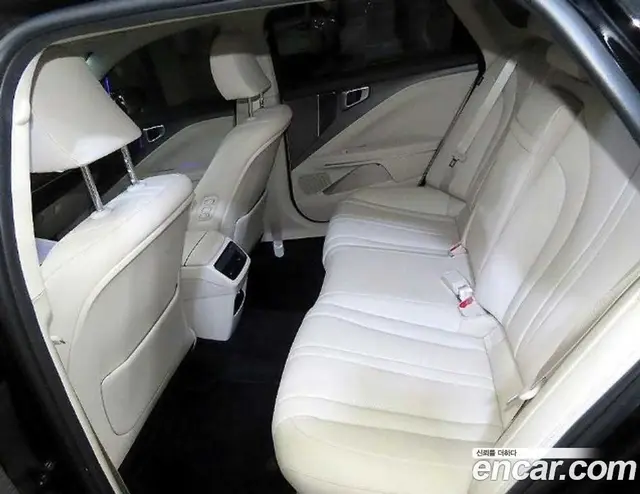 Kia K8 2025 1.6 автомат (гидро), миниатюра 11