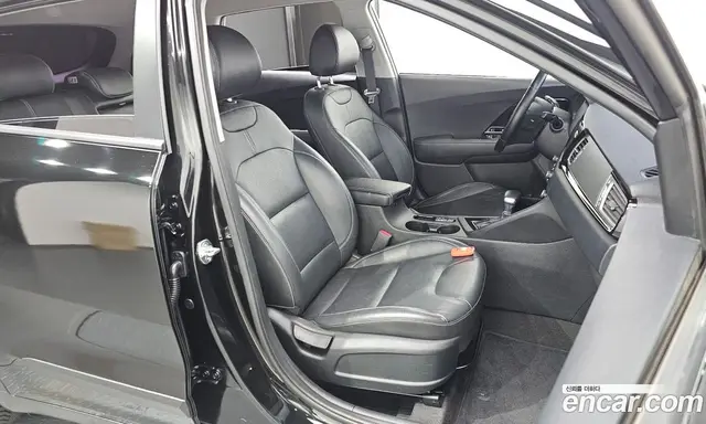 Kia Niro 2017 1.6 автомат (гидро), миниатюра 12