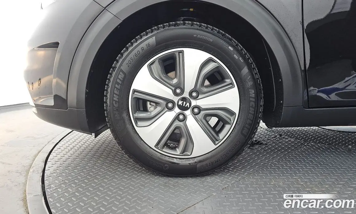 Kia Niro 2017 1.6 автомат (гидро), фото 5 Kia Niro 2017 1.6 автомат (гидро), фото 5