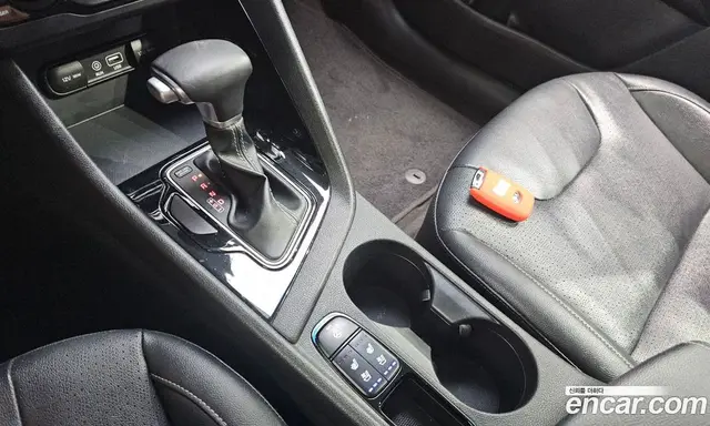 Kia Niro 2017 1.6 автомат (гидро), миниатюра 9 Kia Niro 2017 1.6 автомат (гидро), миниатюра 9