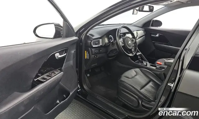 Kia Niro 2017 1.6 автомат (гидро), миниатюра 10 Kia Niro 2017 1.6 автомат (гидро), миниатюра 10