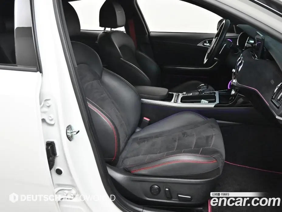 Kia Stinger 2022 3.3 автомат (гидро), фото 10 Kia Stinger 2022 3.3 автомат (гидро), фото 10