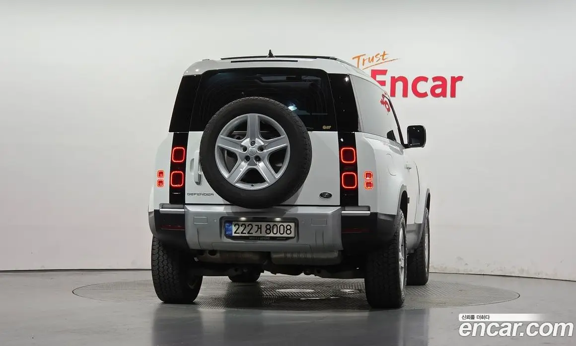 Land Rover Defender 2022 3.0 автомат (гидро), фото 4 Land Rover Defender 2022 3.0 автомат (гидро), фото 4