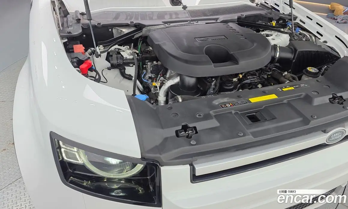 Land Rover Defender 2022 3.0 автомат (гидро), фото 6 Land Rover Defender 2022 3.0 автомат (гидро), фото 6