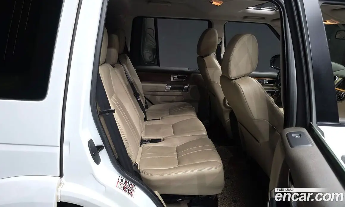 Land Rover Discovery 2015 3.0 автомат (гидро), фото 12 Land Rover Discovery 2015 3.0 автомат (гидро), фото 12
