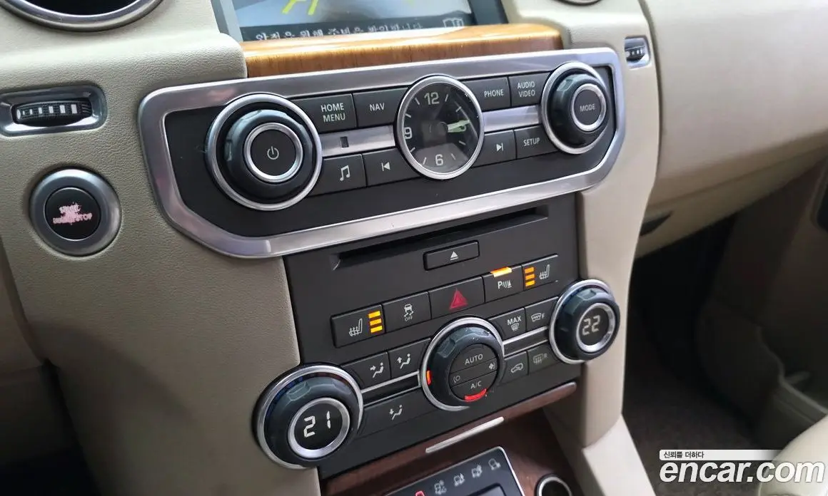 Land Rover Discovery 2015 3.0 автомат (гидро), фото 16 Land Rover Discovery 2015 3.0 автомат (гидро), фото 16