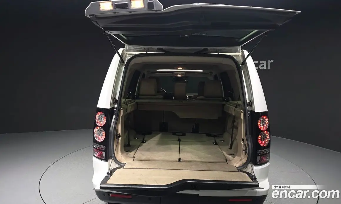 Land Rover Discovery 2015 3.0 автомат (гидро), фото 20 Land Rover Discovery 2015 3.0 автомат (гидро), фото 20