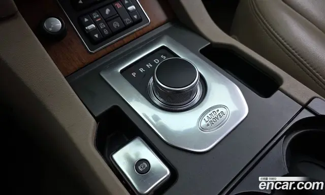 Land Rover Discovery 2015 3.0 автомат (гидро), миниатюра 9 Land Rover Discovery 2015 3.0 автомат (гидро), миниатюра 9