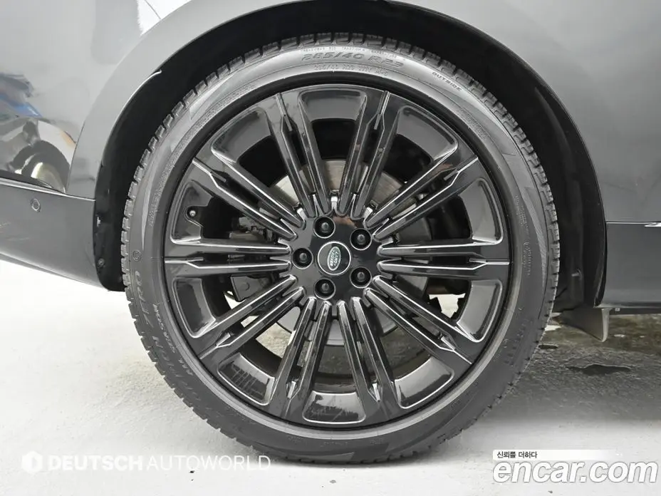 Land Rover Range Rover 2023 4.4 автомат (гидро), фото 4