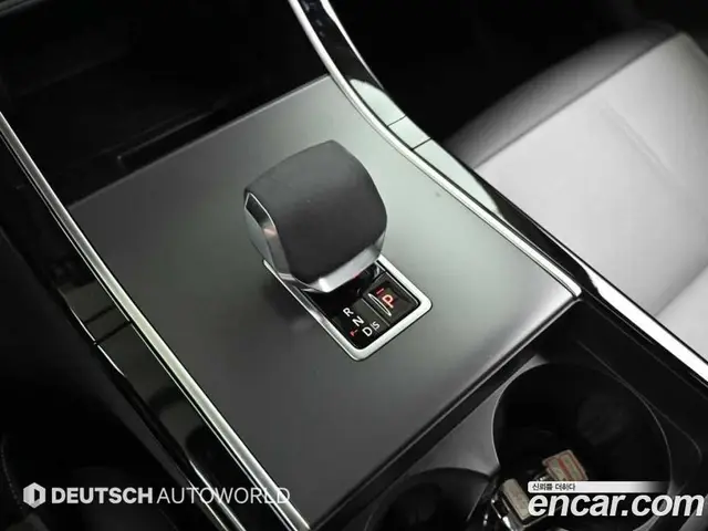 Land Rover Range Rover Velar 2025 3.0 автомат (гидро), миниатюра 9 Land Rover Range Rover Velar 2025 3.0 автомат (гидро), миниатюра 9