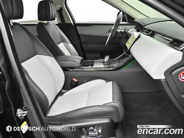 Land Rover Range Rover Velar 2025 3.0 автомат (гидро), миниатюра 10 Land Rover Range Rover Velar 2025 3.0 автомат (гидро), миниатюра 10