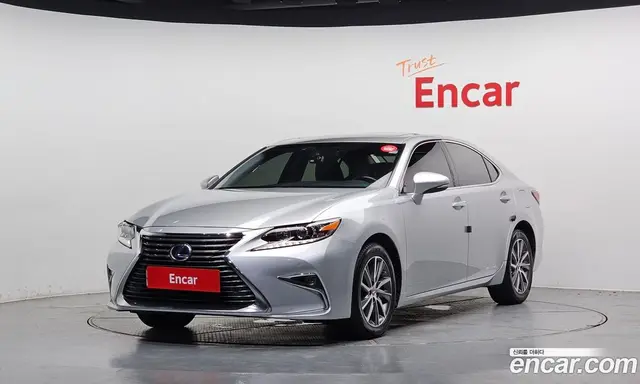 Lexus ES, 2016, 179 310 км