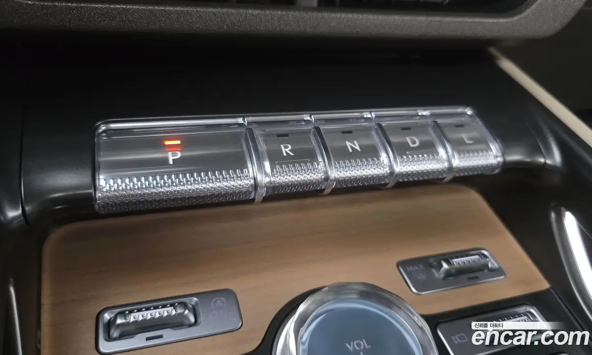 Lincoln Nautilus 2025 2.0 автомат (гидро), фото 9
