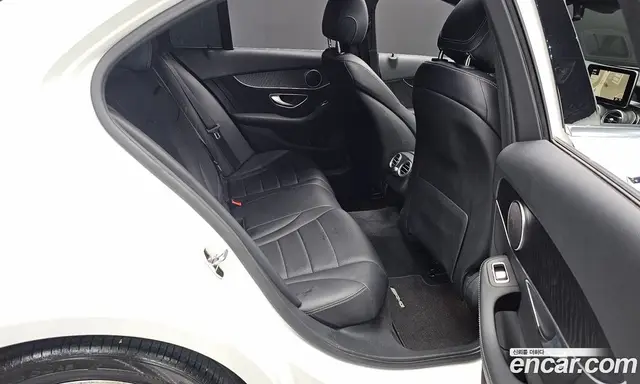 Mercedes-Benz C-Class 2017 2.0 автомат (гидро), миниатюра 11 Mercedes-Benz C-Class 2017 2.0 автомат (гидро), миниатюра 11