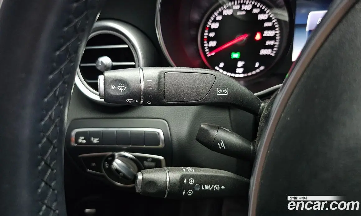 Mercedes-Benz C-Class 2017 2.0 автомат (гидро), фото 16 Mercedes-Benz C-Class 2017 2.0 автомат (гидро), фото 16