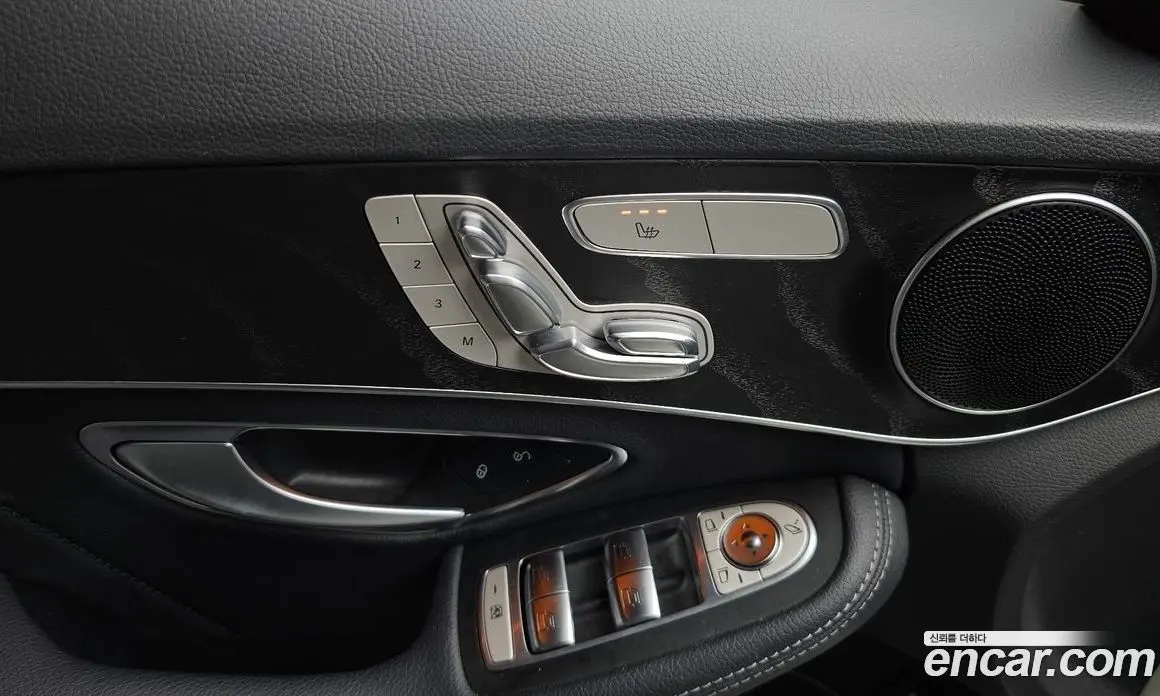 Mercedes-Benz C-Class 2017 2.0 автомат (гидро), фото 18 Mercedes-Benz C-Class 2017 2.0 автомат (гидро), фото 18