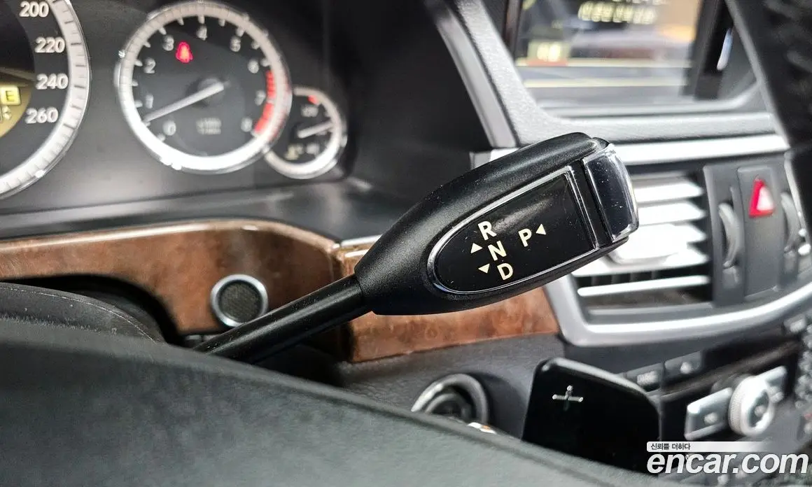 Mercedes-Benz E-Class 2012 3.5 автомат (гидро), фото 9 Mercedes-Benz E-Class 2012 3.5 автомат (гидро), фото 9