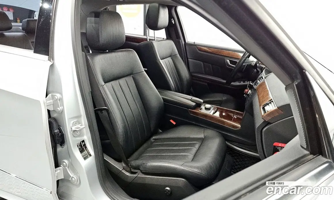 Mercedes-Benz E-Class 2012 3.5 автомат (гидро), фото 10 Mercedes-Benz E-Class 2012 3.5 автомат (гидро), фото 10