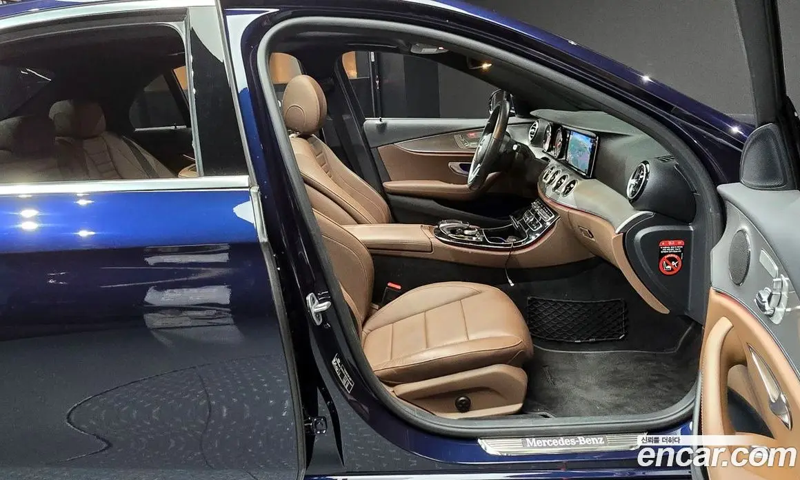 Mercedes-Benz E-Class 2019 2.0 автомат (гидро), фото 11 Mercedes-Benz E-Class 2019 2.0 автомат (гидро), фото 11