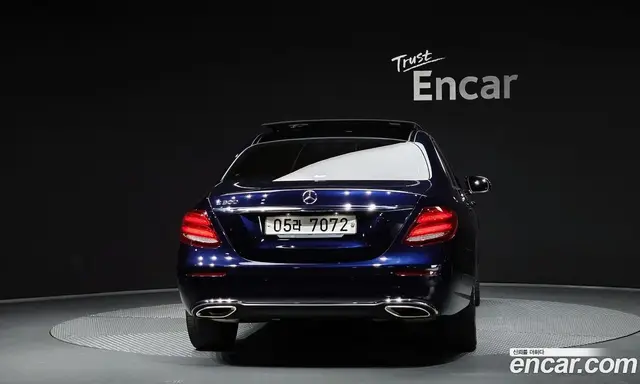 Mercedes-Benz E-Class 2019 2.0 автомат (гидро), миниатюра 4 Mercedes-Benz E-Class 2019 2.0 автомат (гидро), миниатюра 4