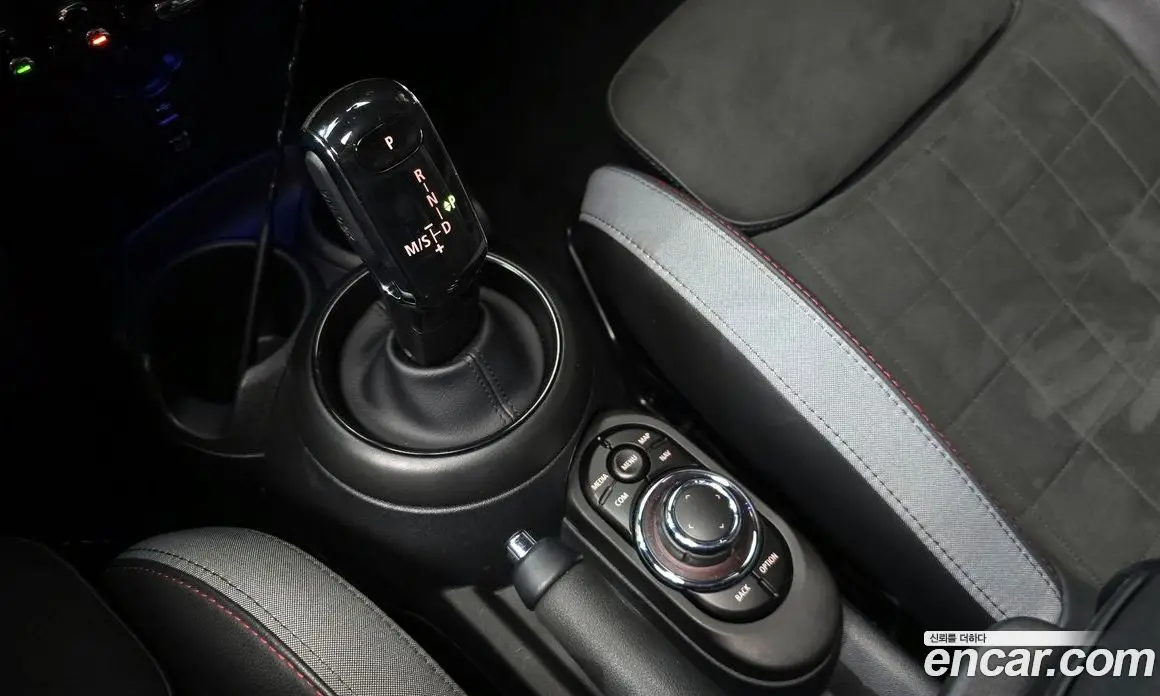 Mini Cooper 2022 2.0 автомат (гидро), фото 9 Mini Cooper 2022 2.0 автомат (гидро), фото 9
