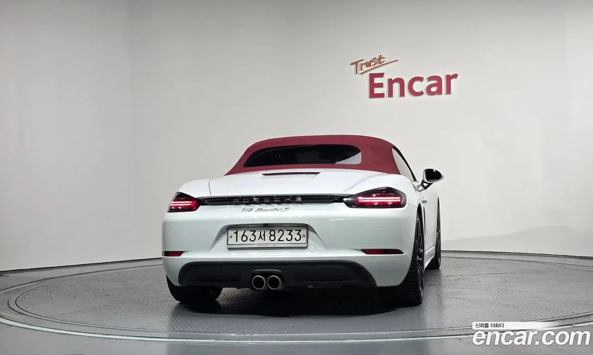 Porsche 718 2016 2.5 автомат (гидро), фото 4 Porsche 718 2016 2.5 автомат (гидро), фото 4