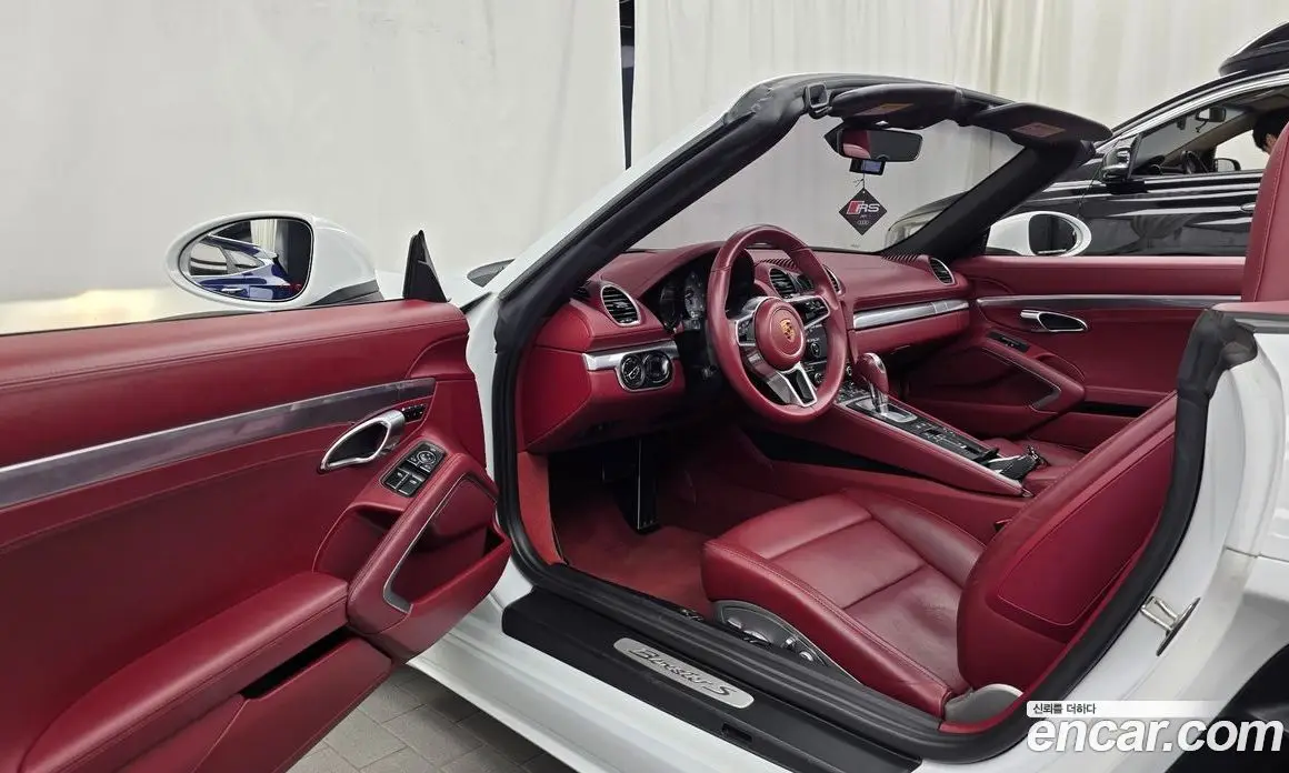 Porsche 718 2016 2.5 автомат (гидро), фото 10 Porsche 718 2016 2.5 автомат (гидро), фото 10