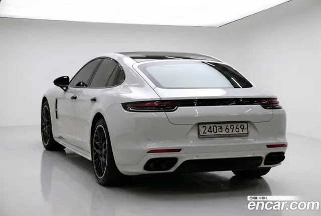 Porsche Panamera 2020 3.0 автомат (гидро), миниатюра 8 Porsche Panamera 2020 3.0 автомат (гидро), миниатюра 8