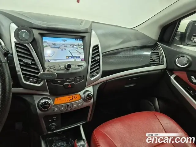 SsangYong Korando 2016 2.2 автомат (гидро), миниатюра 10