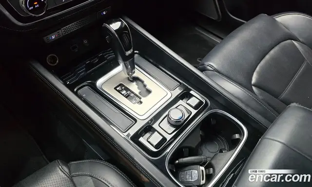 SsangYong Rexton 2018 2.2 автомат (гидро), миниатюра 9 SsangYong Rexton 2018 2.2 автомат (гидро), миниатюра 9