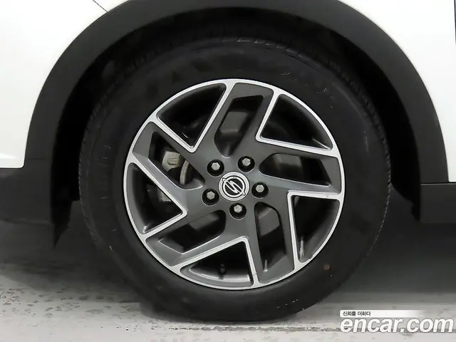 SsangYong TIBOLI 2022 1.5 автомат (гидро), миниатюра 5