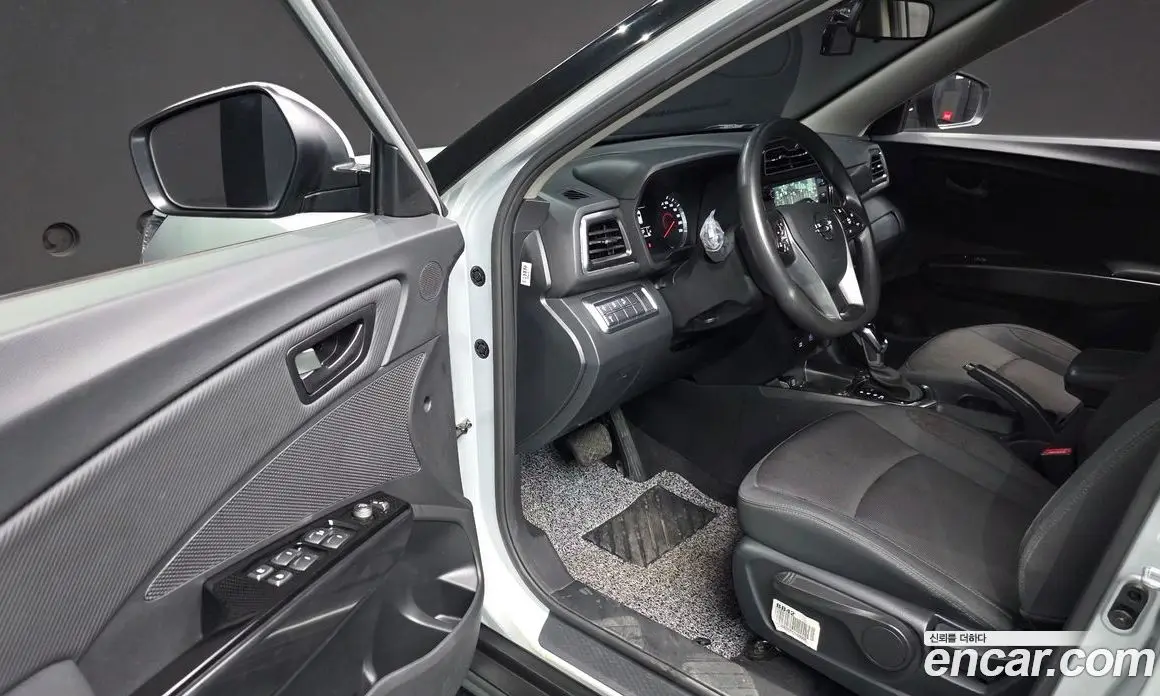 SsangYong TIBOLI 2022 1.5 автомат (гидро), фото 10 SsangYong TIBOLI 2022 1.5 автомат (гидро), фото 10