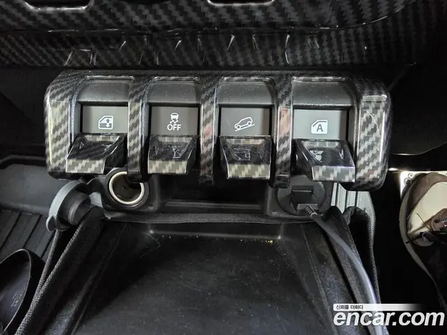 Suzuki Jimny 2019 1.5 автомат (гидро), миниатюра 9 Suzuki Jimny 2019 1.5 автомат (гидро), миниатюра 9