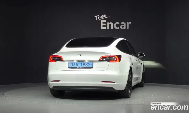 Tesla Model 3 2021 0.2 автомат (гидро), миниатюра 4