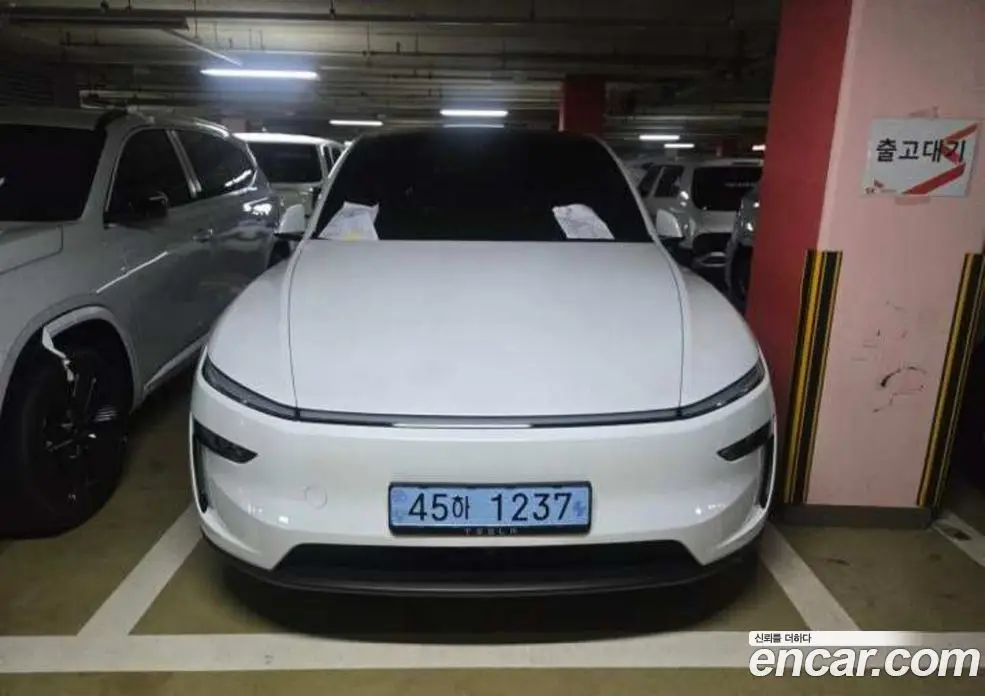 Tesla Model Y 2026 1.0 автомат (гидро), фото 14