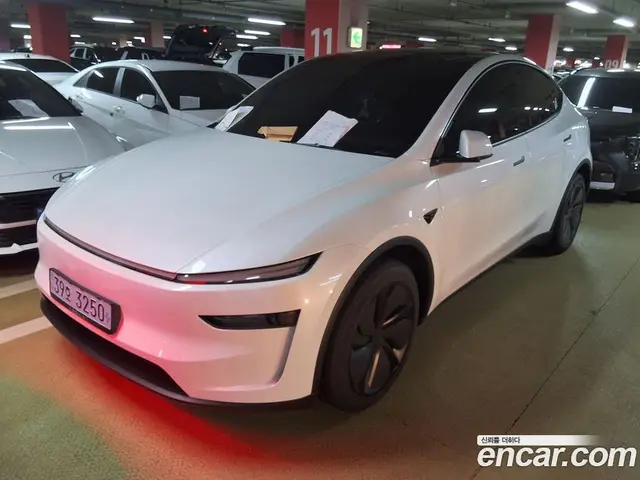 Tesla Model Y, 2026, 6 км