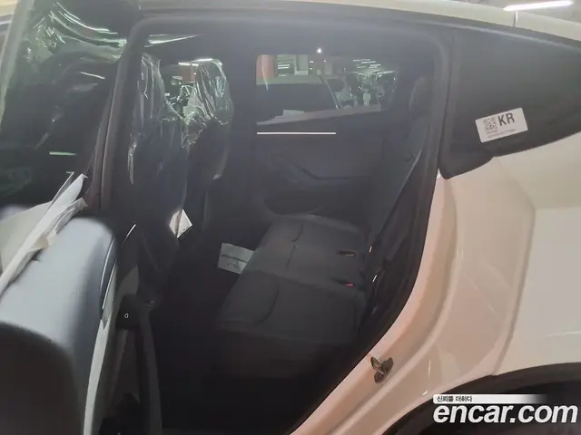 Tesla Model Y 2026 0.4 автомат (гидро), миниатюра 8