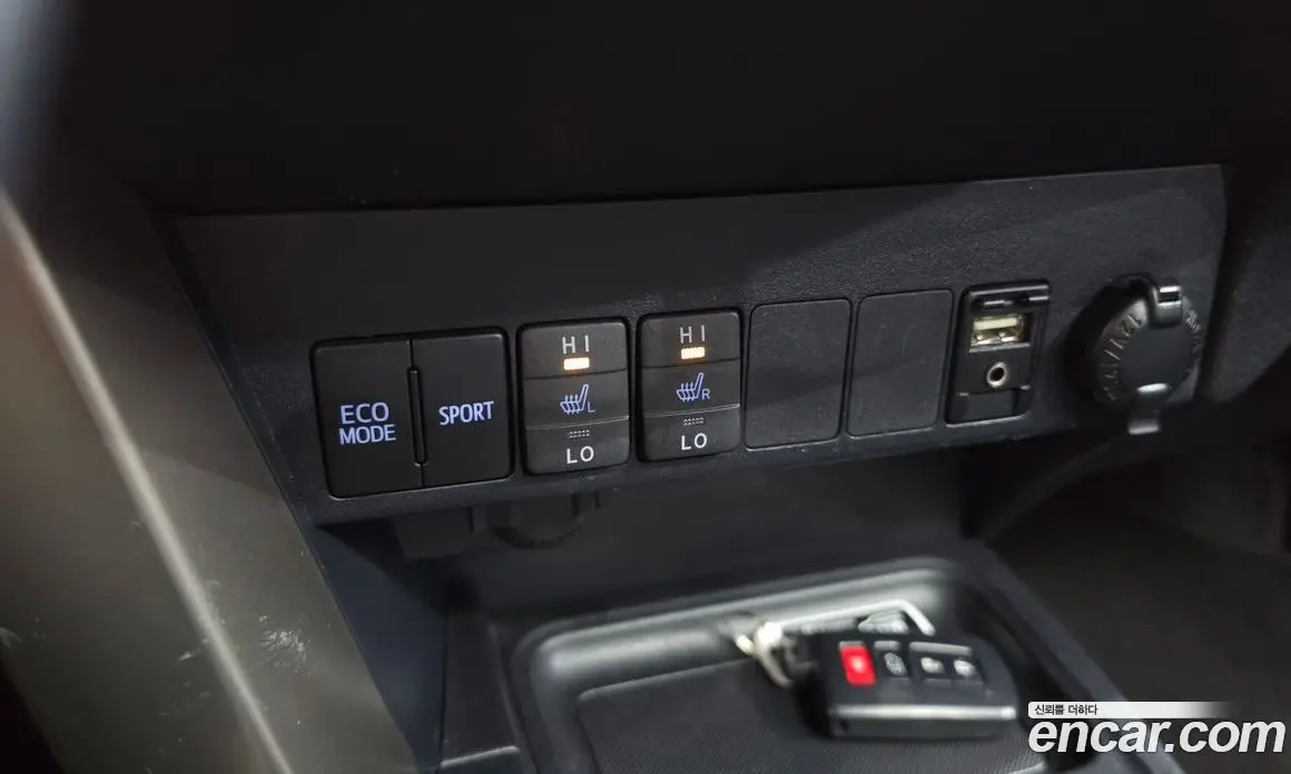 Toyota RAV4 2013 2.5 автомат (гидро), фото 18 Toyota RAV4 2013 2.5 автомат (гидро), фото 18