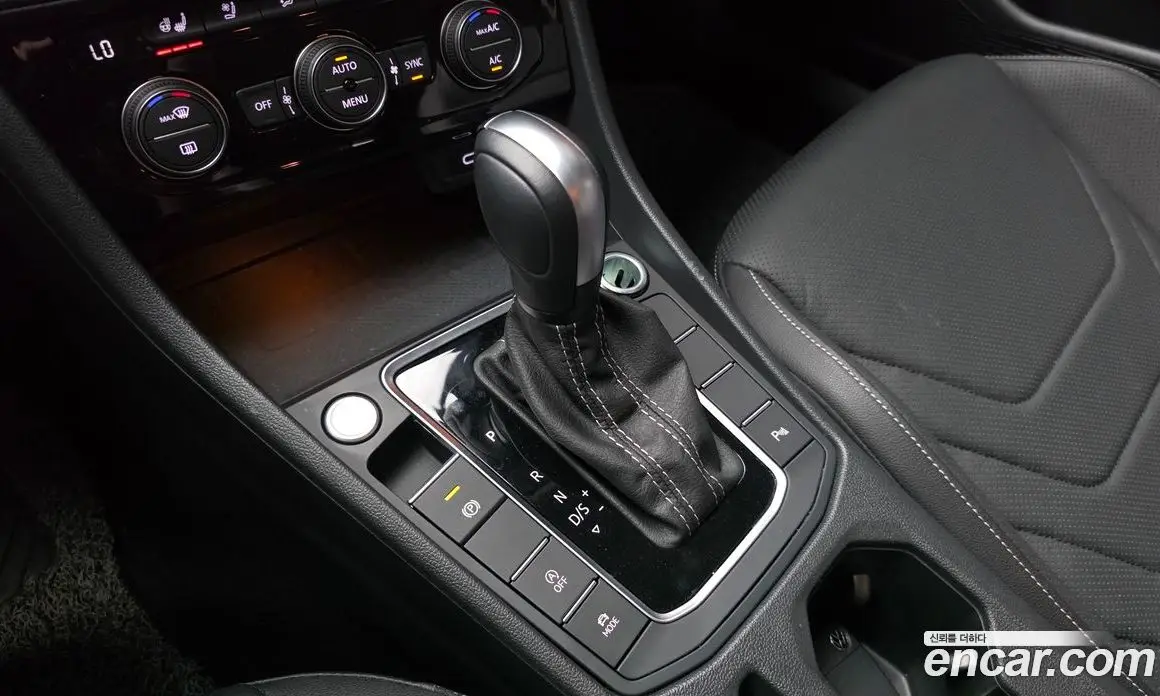 Volkswagen Jetta 2021 1.4 автомат (гидро), фото 9