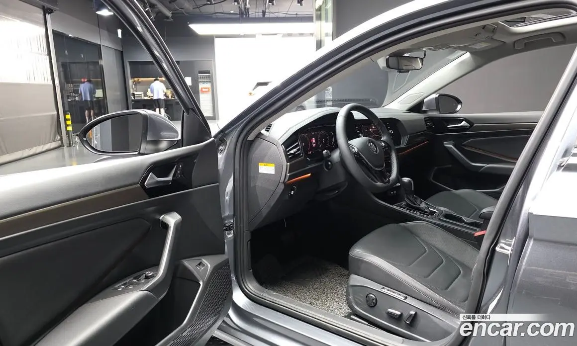 Volkswagen Jetta 2021 1.4 автомат (гидро), фото 10
