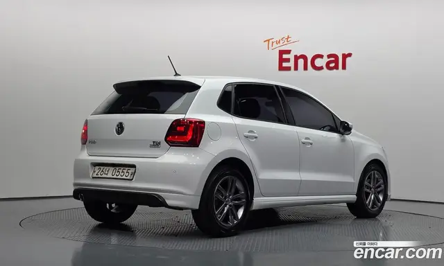 Volkswagen Polo 2015 1.4 автомат (гидро), миниатюра 2 Volkswagen Polo 2015 1.4 автомат (гидро), миниатюра 2