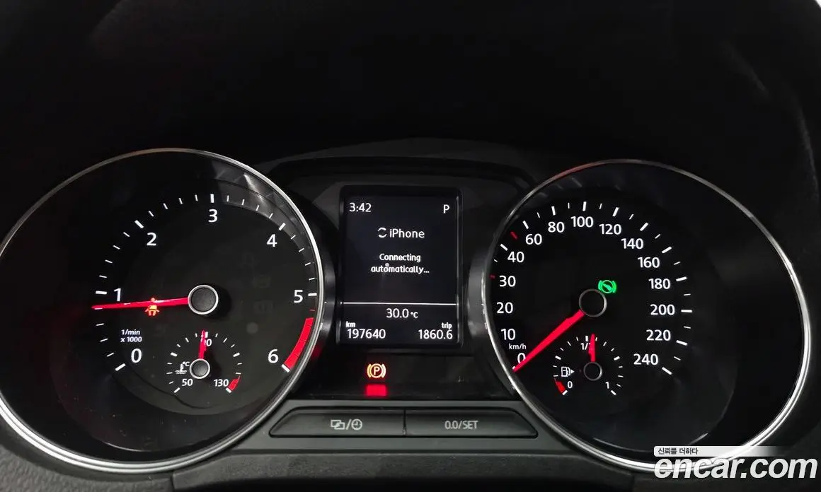 Volkswagen Polo 2015 1.4 автомат (гидро), фото 8 Volkswagen Polo 2015 1.4 автомат (гидро), фото 8