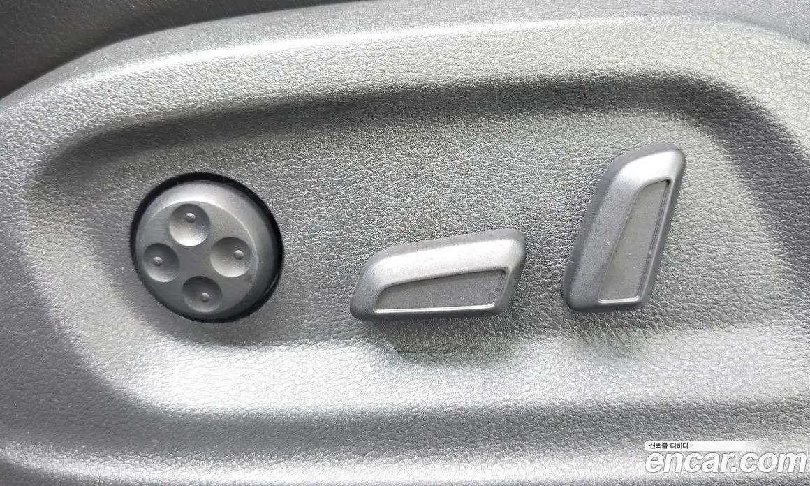 Volkswagen Tiguan 2012 2.0 автомат (гидро), фото 17
