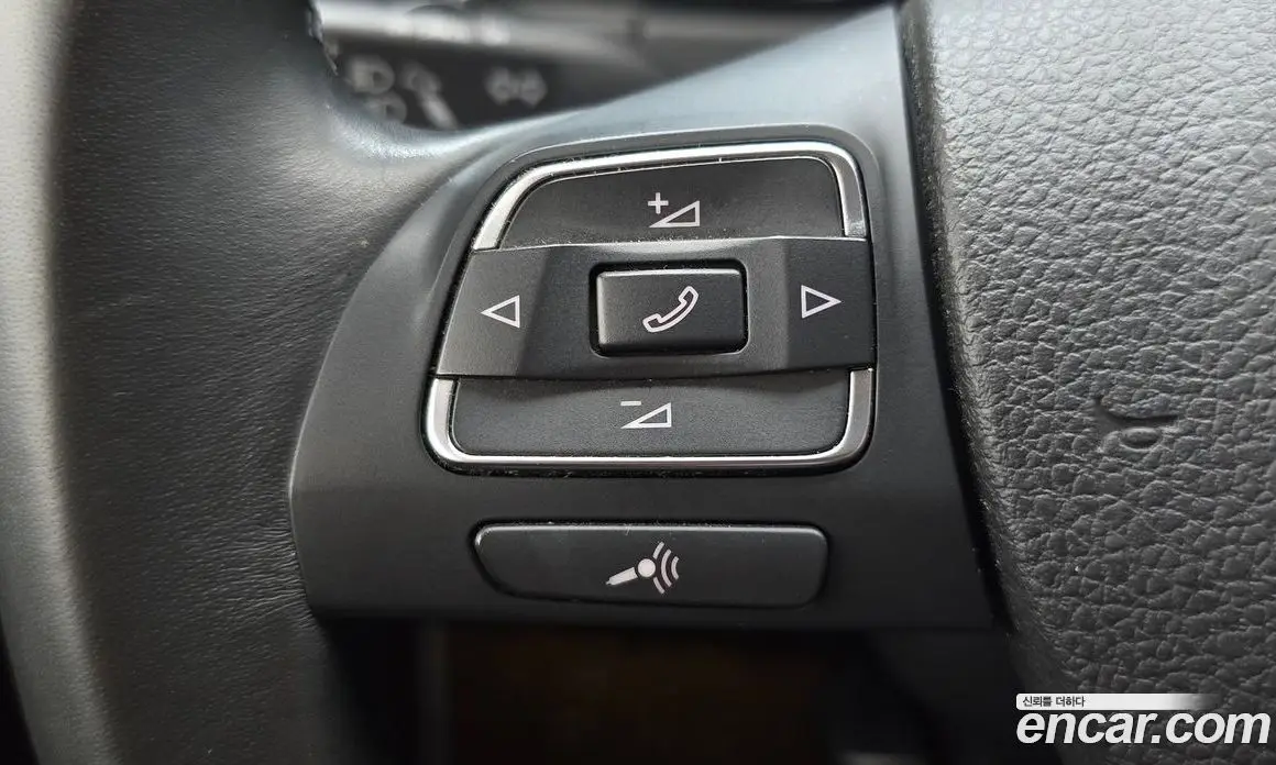 Volkswagen Tiguan 2012 2.0 автомат (гидро), фото 18