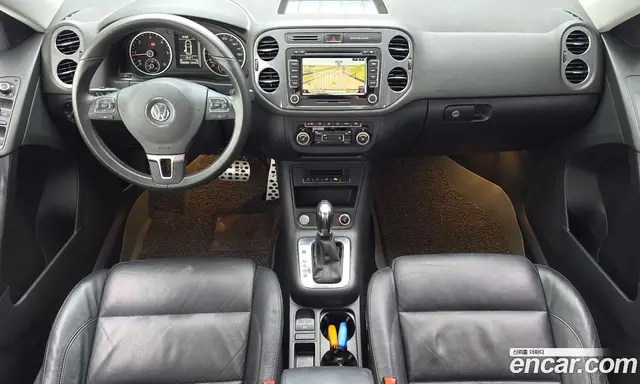 Volkswagen Tiguan 2012 2.0 автомат (гидро), миниатюра 7