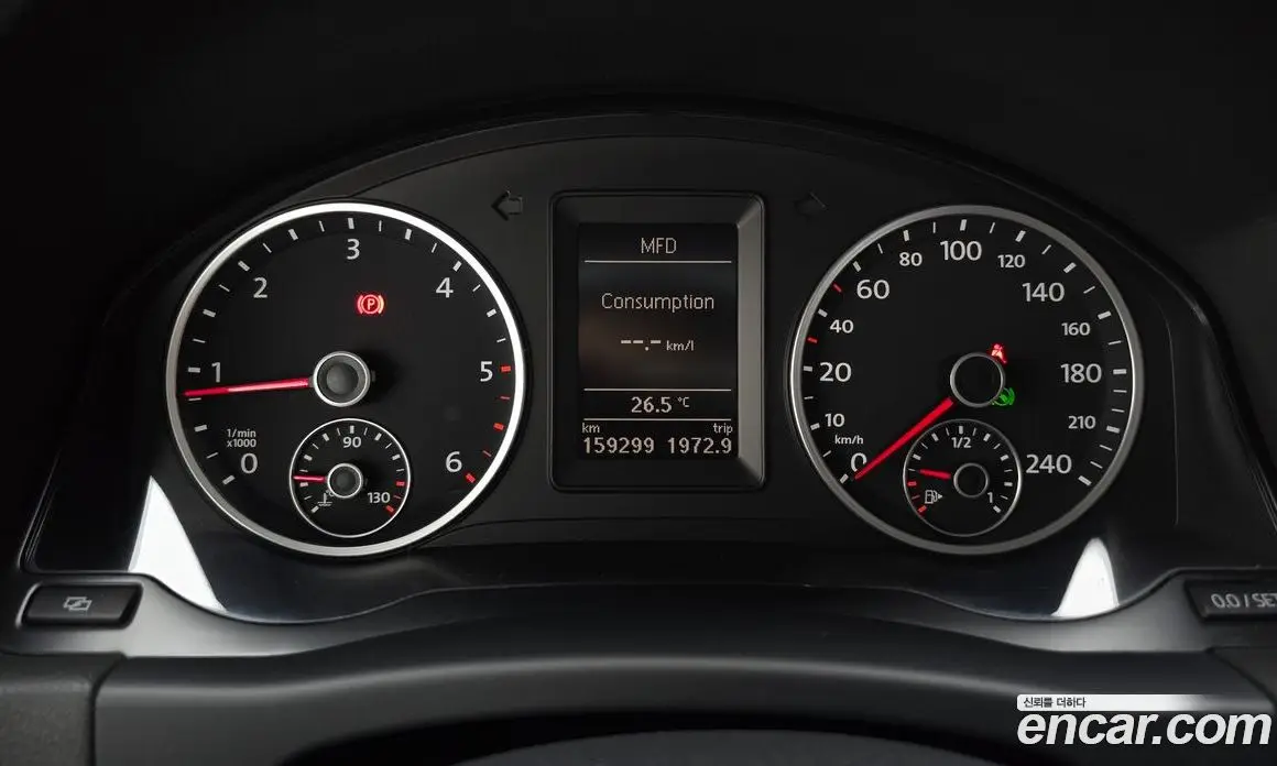 Volkswagen Tiguan 2012 2.0 автомат (гидро), фото 8