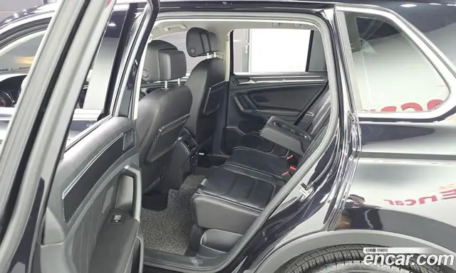Volkswagen Tiguan 2018 2.0 автомат (гидро), миниатюра 11 Volkswagen Tiguan 2018 2.0 автомат (гидро), миниатюра 11