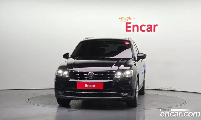 Volkswagen Tiguan 2018 2.0 автомат (гидро), миниатюра 3 Volkswagen Tiguan 2018 2.0 автомат (гидро), миниатюра 3