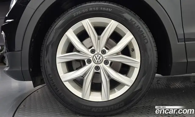 Volkswagen Tiguan 2018 2.0 автомат (гидро), миниатюра 5 Volkswagen Tiguan 2018 2.0 автомат (гидро), миниатюра 5